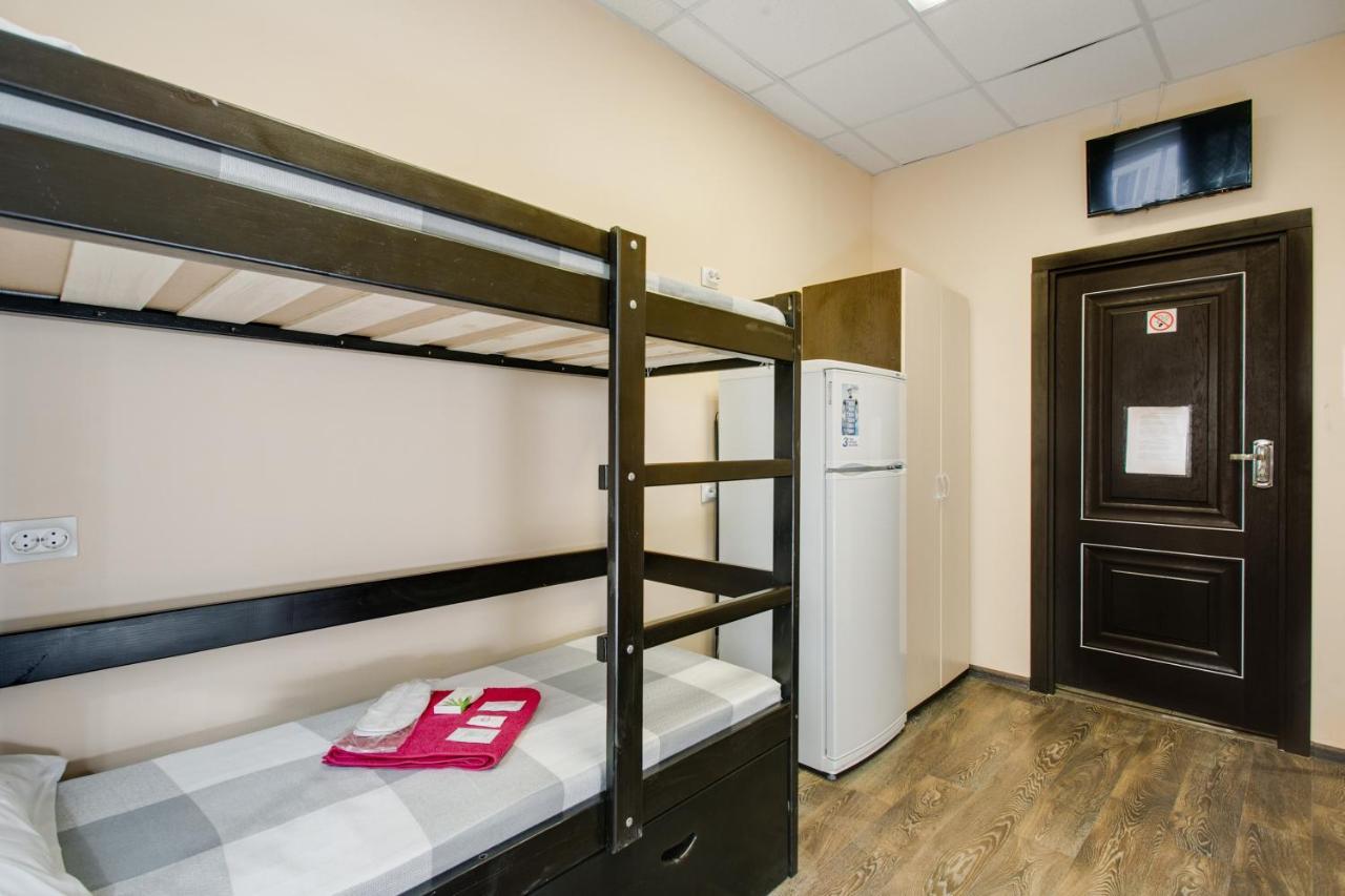 Hostel Berloga Kommunarka  Εξωτερικό φωτογραφία